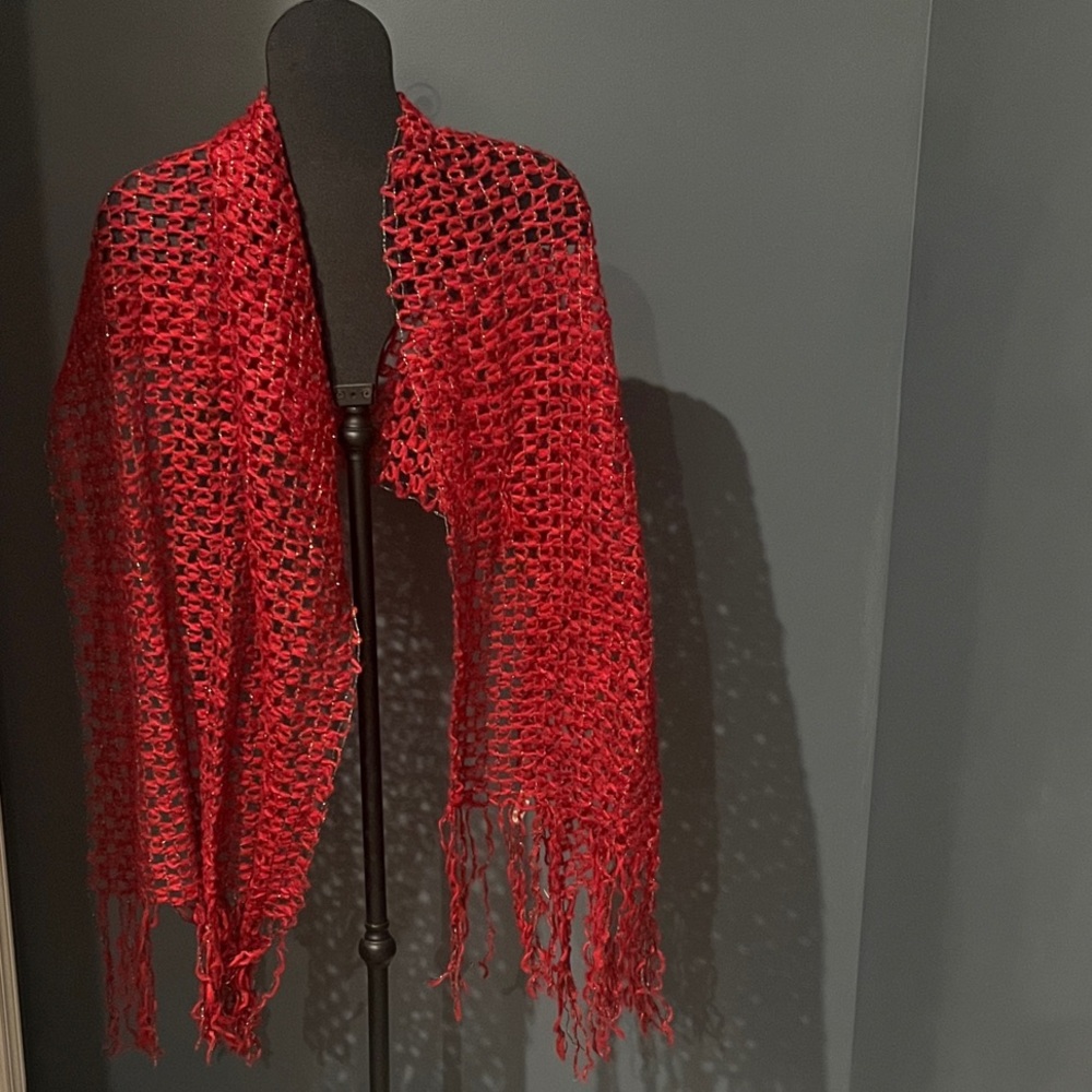Elegant Magenta Knit Shawl